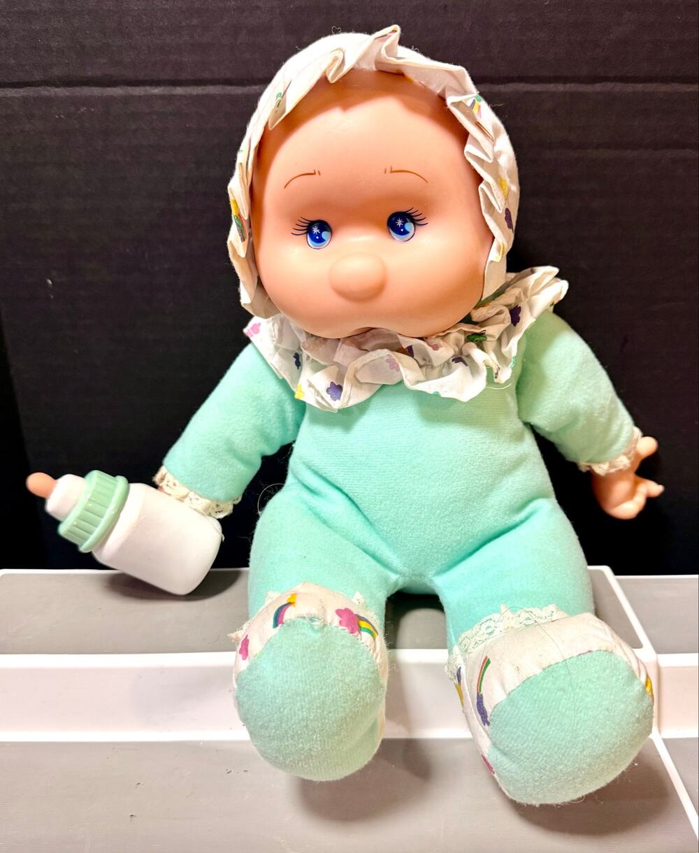 1998 Goldberger Lollipalooza baby doll soft body rubber face bonnet blue starry
